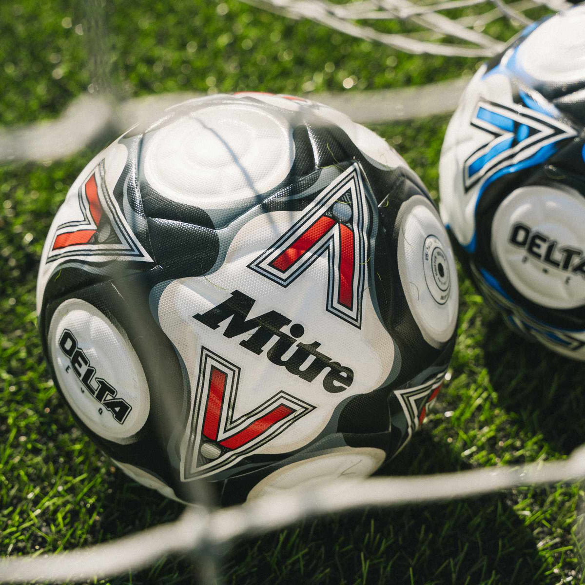 Mitre Delta Evo 24 Football 5 White
