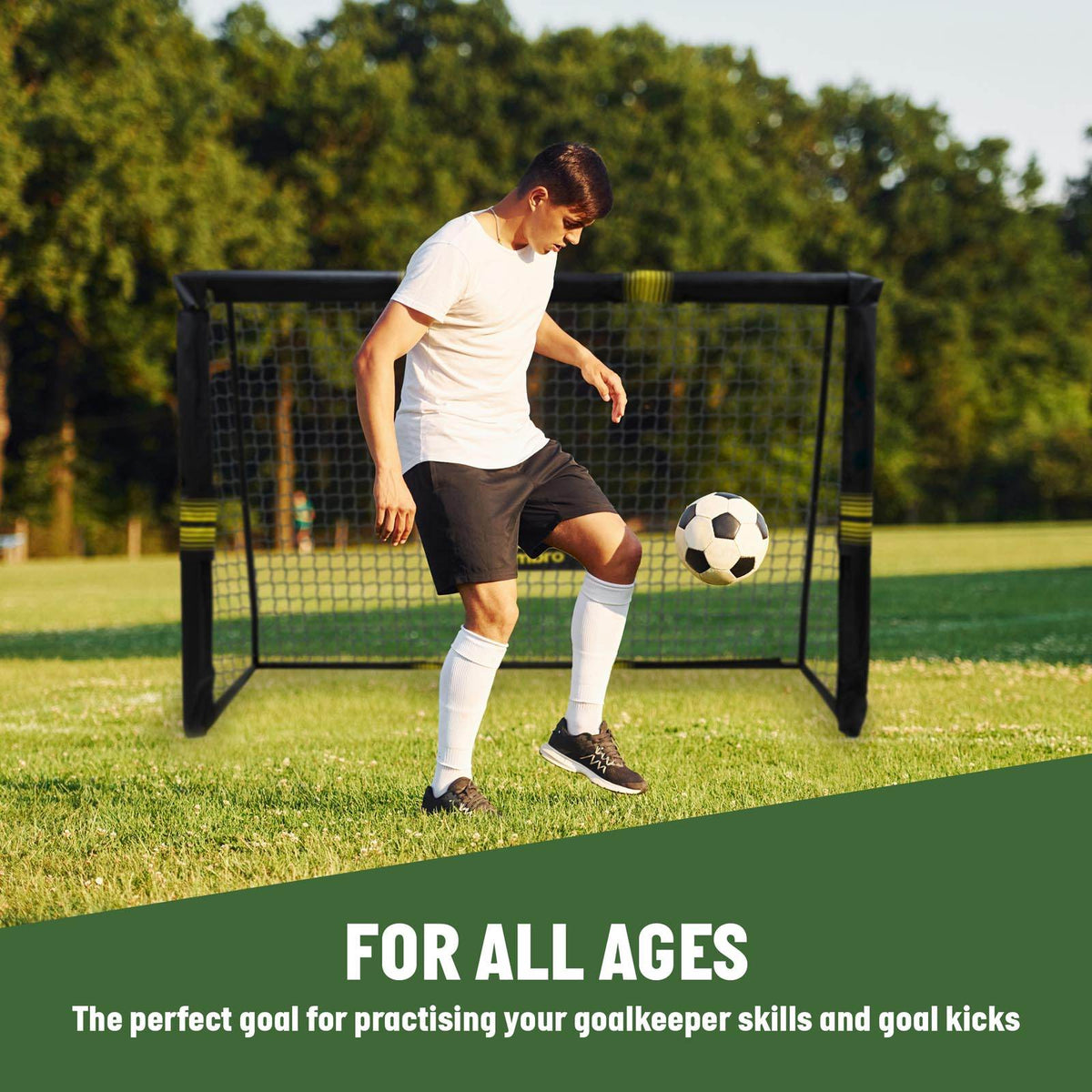 Umbro 1.8 x 1.2m Football Goal Post