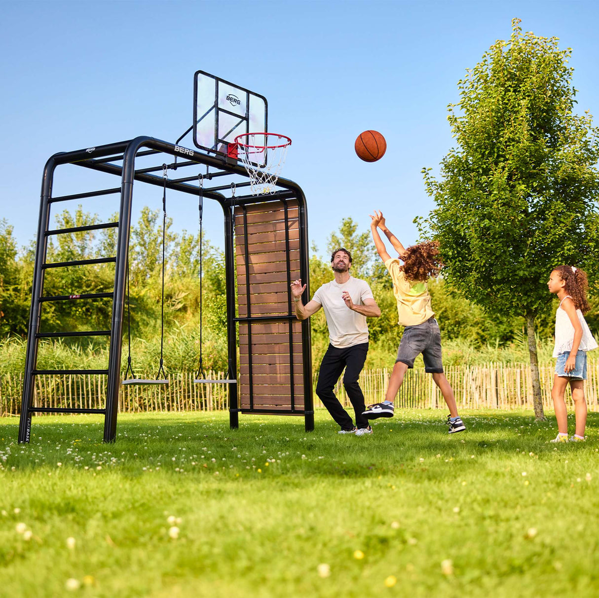 BERG PlayBase Medium + Swing Set