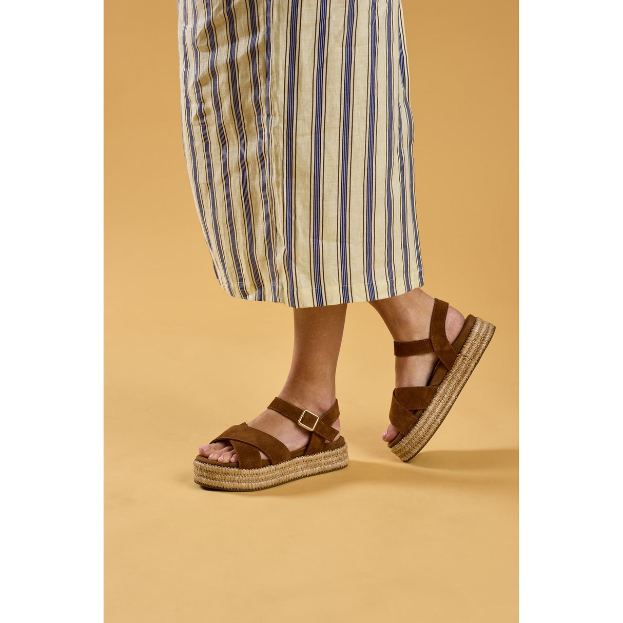 Hush Puppies Womens Rosa Rafia Sandal Tan