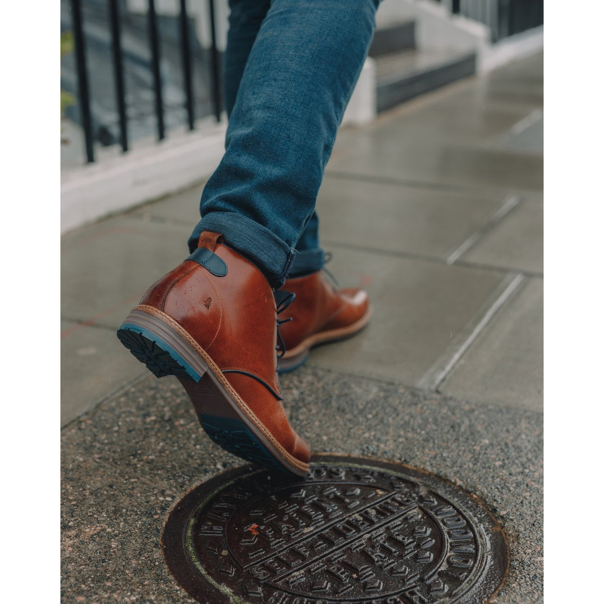 Hush Puppies Mens Jonas Chukka Boot Tan
