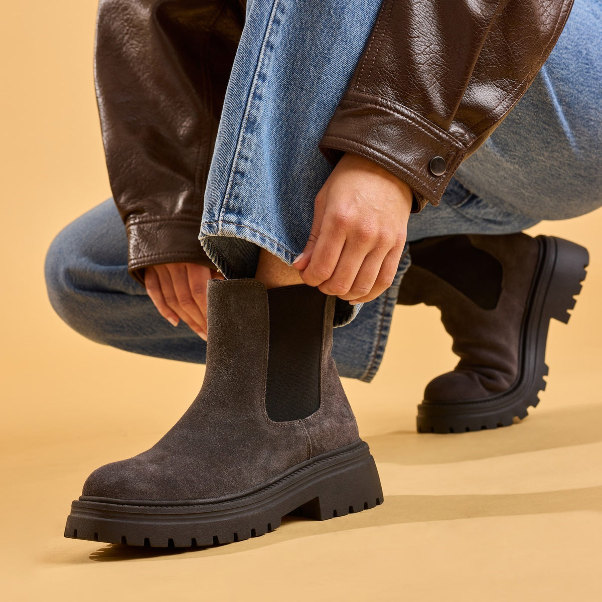 Hush Puppies Womens Rose Chelsea Boot Charcoal