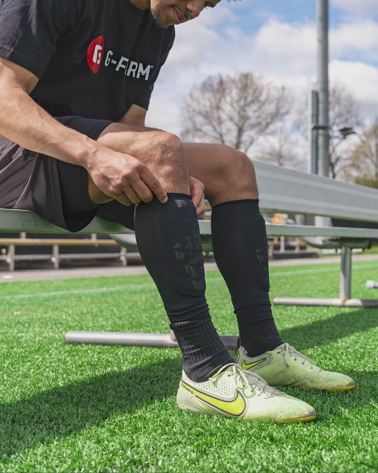 G Form Pro S Blade Shin Guards