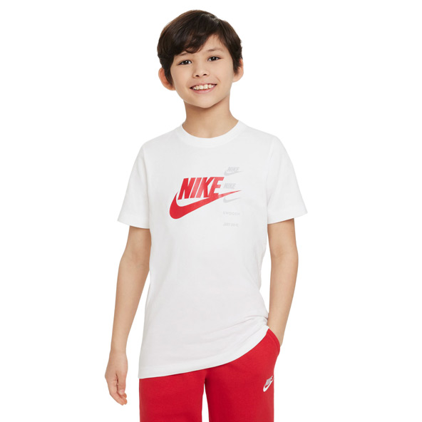 Nike Sportswear Standard Issue Boys T-Shirt
