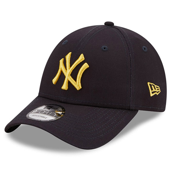 New Era New York Yankees League Essential 9FORTY Adjustable Cap