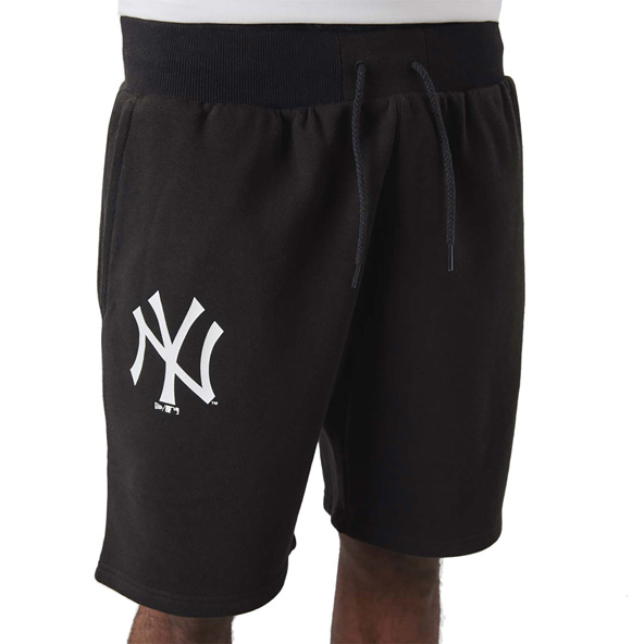 New Era New York Yankees Seasonal Black Shorts