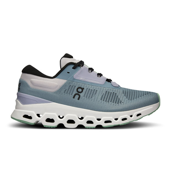ON Cloudstratus 3 Womens Running Shoes